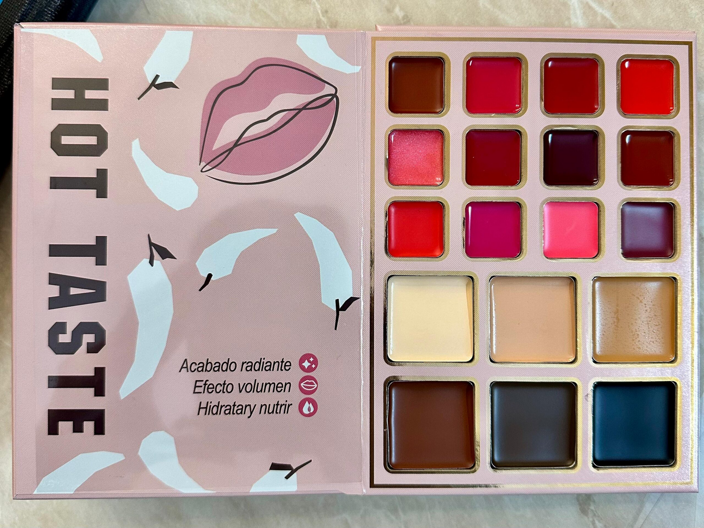 5-in-1 Makeup Book Palette ( IGOODGO💄)